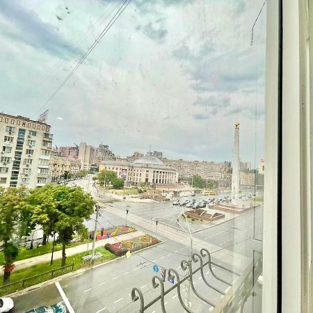 1 Room Apartment Near Peremohy Square Kiev Eksteriør bilde