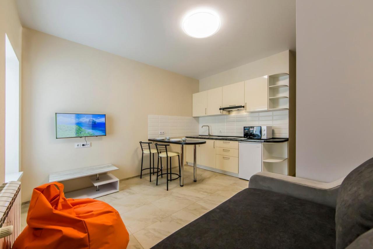 1 Room Apartment Near Peremohy Square Kiev Eksteriør bilde